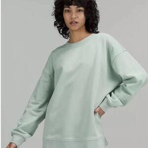 lululemon athletica Women’s Perfectly Oversized Crew Sweatshirt